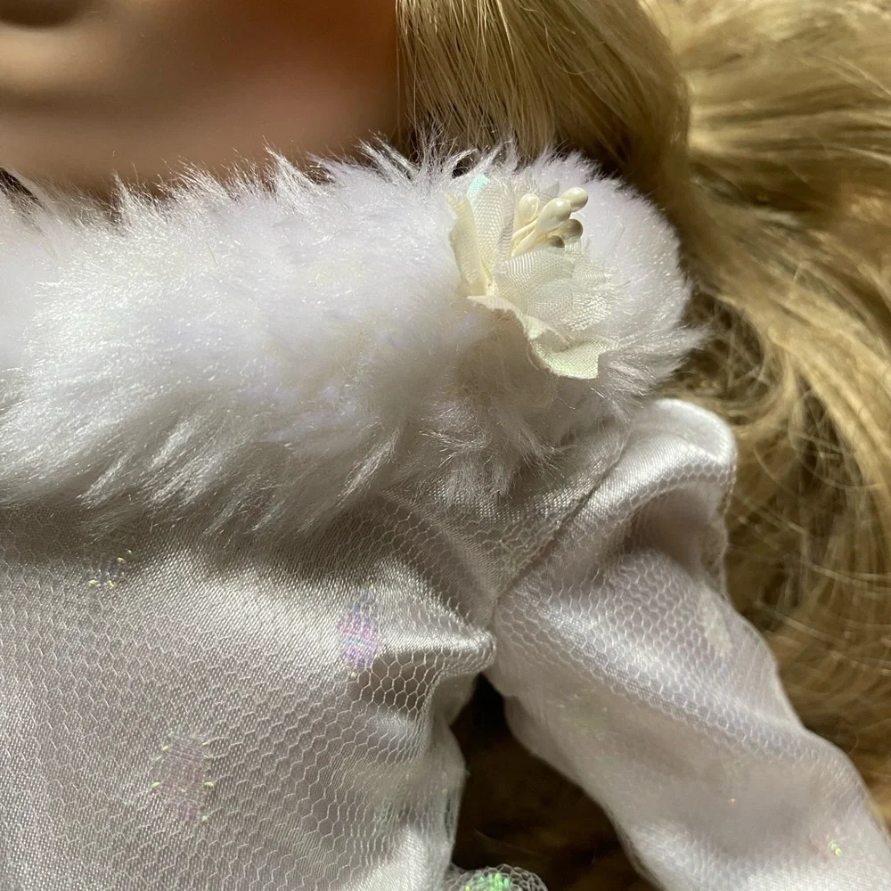 Magic Attic Club Snow Queen Outfit. *Doll NOT included. - Picture 4 of 5